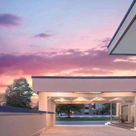 Travelodge By Wyndham Lafayette Ngoại thất bức ảnh