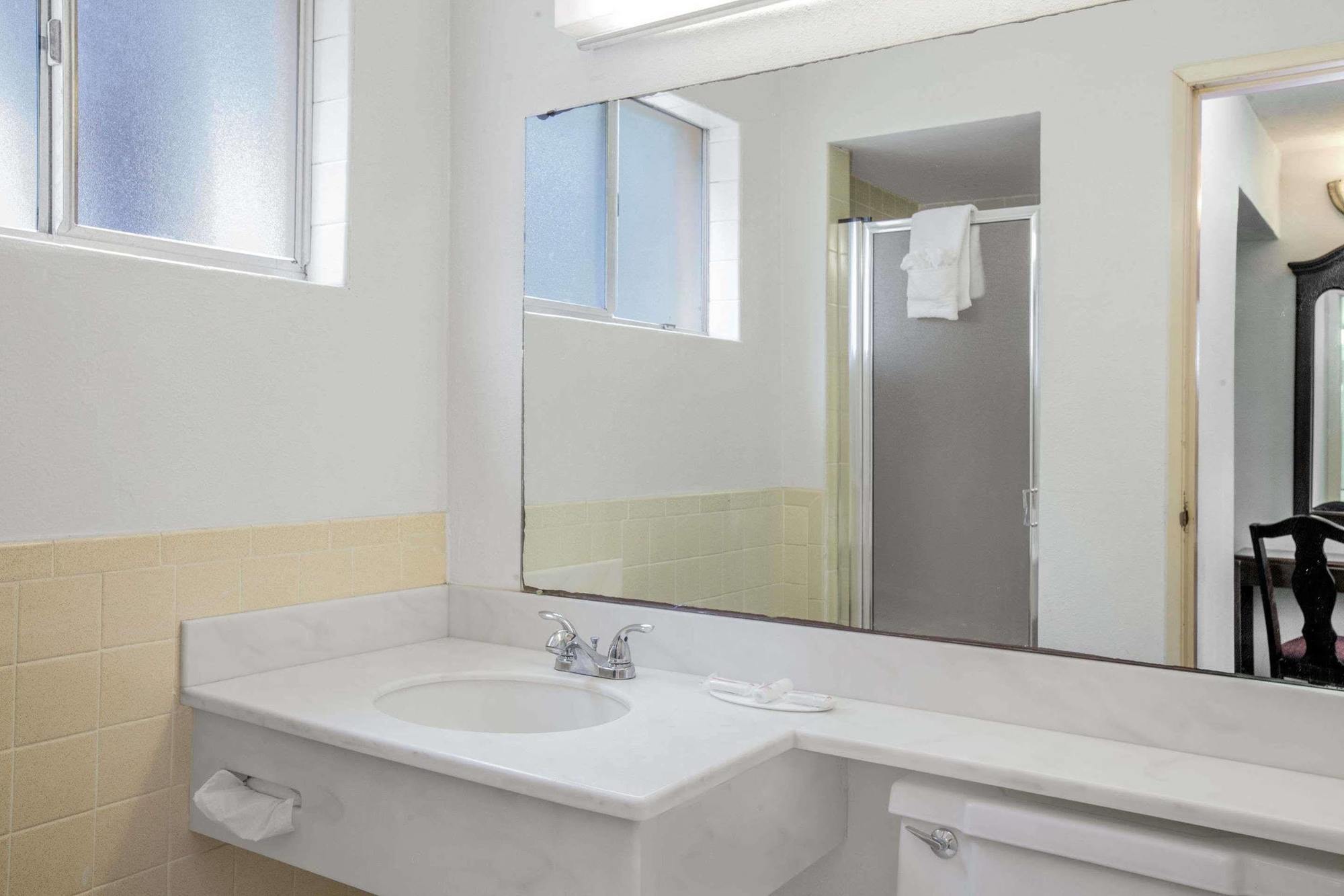 Travelodge By Wyndham Lafayette Ngoại thất bức ảnh